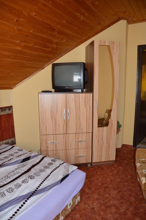 Apartman Aniko Vendeghaz Harkány Oda fotoğraf