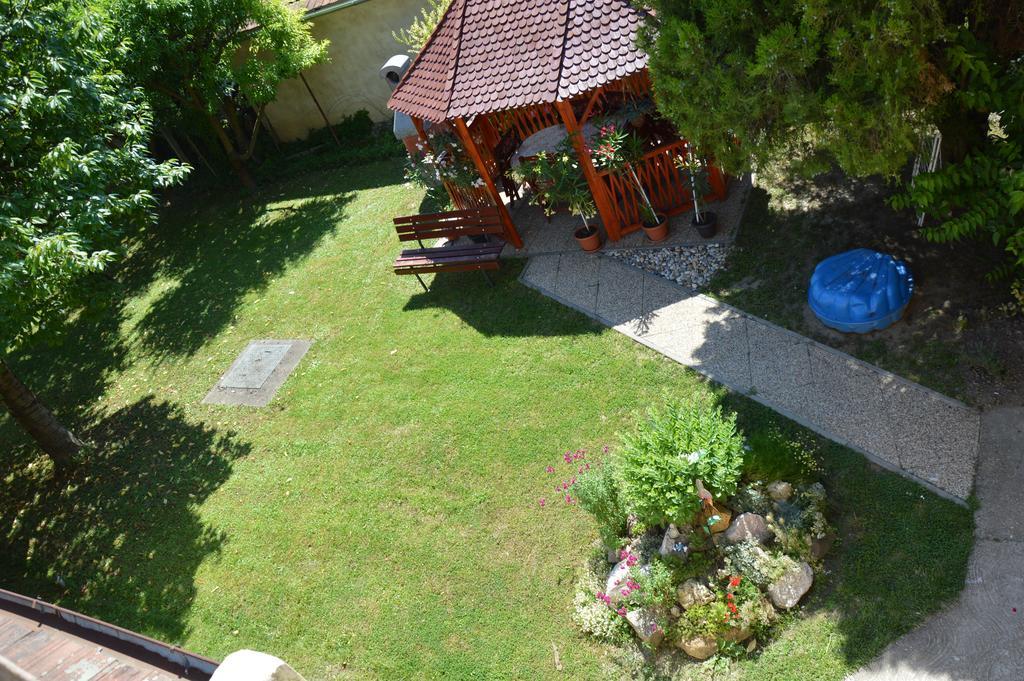 Apartman Aniko Vendeghaz Harkány Dış mekan fotoğraf